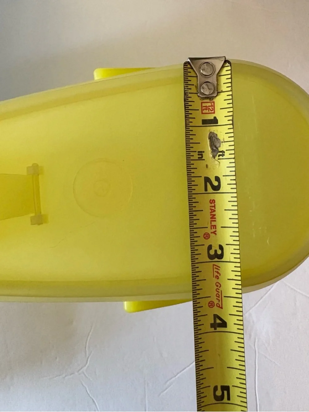 Tupperware Vintage Beverage Buddy With Handle 2 QT Yellow 587-1